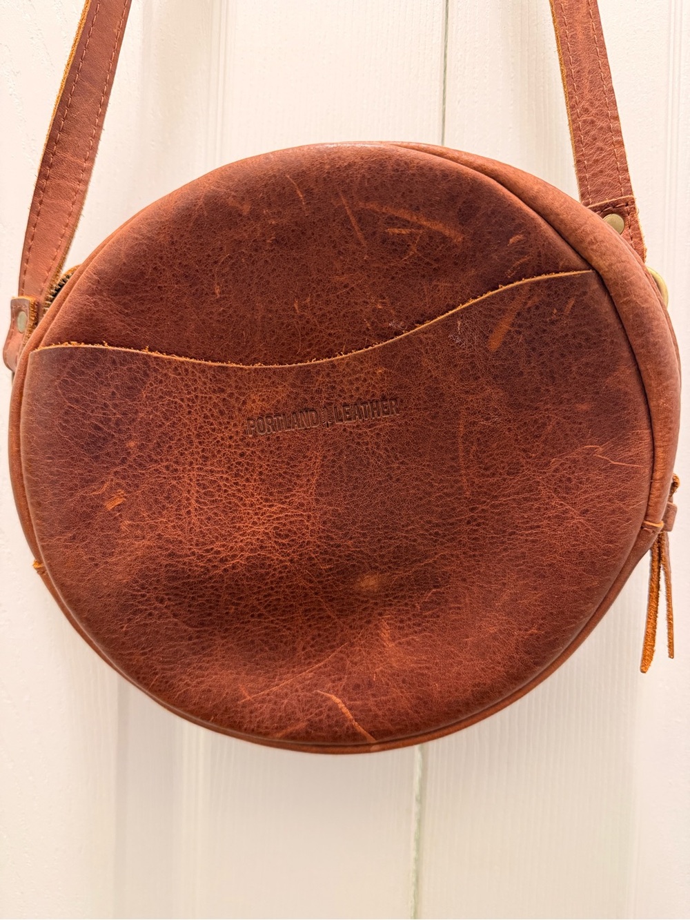 Portland Leather Round Crossbody Bag in Rustic Brown